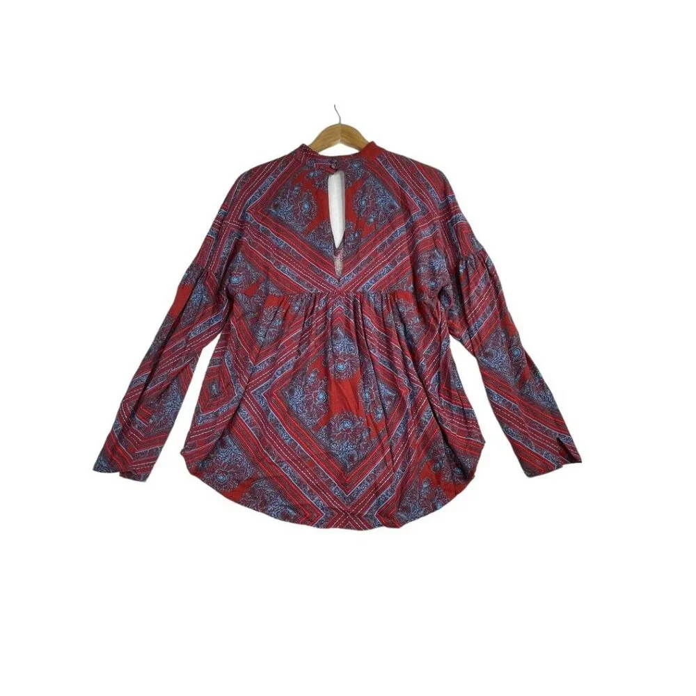 Free‎ People Walking on a Dream Keyhole Tunic Top size Small Red/Blue